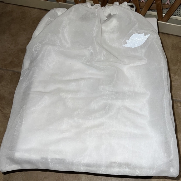 WMNS AIR JORDAN I JESTER XX UTILITY PACK Size 9 - Picture 4 of 9